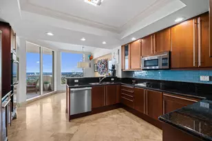 411 N New River Dr, Fort Lauderdale, FL 33301 - Photo 6