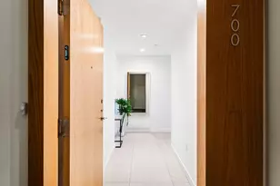 401 N Birch Rd, Fort Lauderdale, FL 33304 - Photo 2