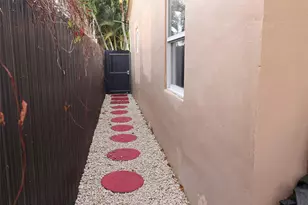 707 NE 15th St, Fort Lauderdale, FL 33304 - Photo 6