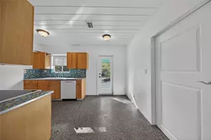 1802 Lauderdale Manor Dr, Fort Lauderdale, FL 33311 - Photo 8