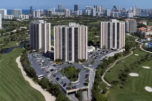 20379 W Country Club Dr, Aventura, FL 33180 - Photo 36