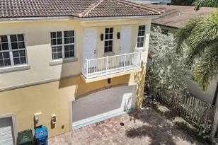 3432 NE 15th Ave, Oakland Park, FL 33334 - Photo 2