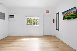 343 Van Buren St, Hollywood, FL 33019 - Photo 4