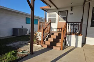 6641 SE 53rd Ln, Okeechobee, FL 34974 - Photo 2