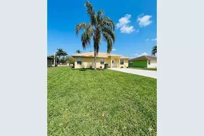 1009 SW Avenue E Place, Belle Glade, FL 33430 - Photo 2