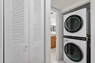 6866 Huntington Ln, Delray Beach, FL 33446 - Photo 32