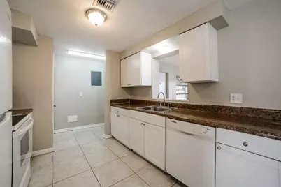2890 NW 20th Street, Fort Lauderdale, FL 33311 - Photo 8