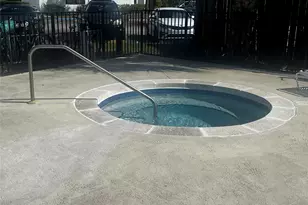 208 Lake Pointe Dr, Oakland Park, FL 33309 - Photo 16