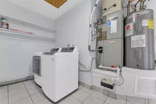 3811 Garfield St, Hollywood, FL 33021 - Photo 18