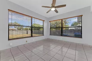 3811 Garfield St, Hollywood, FL 33021 - Photo 10
