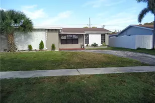 9571 Sunset Strip, Sunrise, FL 33322 - Photo 2