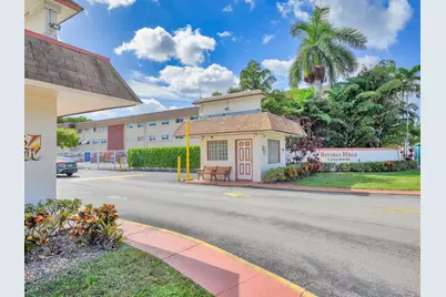 5300 Washington Street #W414, Hollywood, FL 33021 - Photo 2