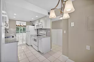 4898 NW 29th Ct, Lauderdale Lakes, FL 33313 - Photo 22