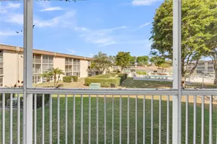 300 Village Green Circle, Palm Springs, FL 33461 - Photo 6