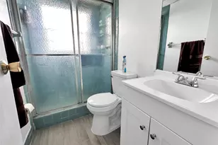 1005 Country Club Dr, Margate, FL 33063 - Photo 10