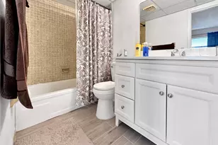 1005 Country Club Dr, Margate, FL 33063 - Photo 6