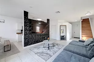 4702 NW 59th Manor, Pompano Beach, FL 33073 - Photo 2