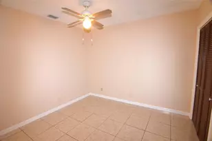 1881 SW 112th Ave, Davie, FL 33324 - Photo 16