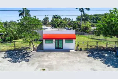 126 NE 1st Avenue, Dania Beach, FL 33004 - Photo 1