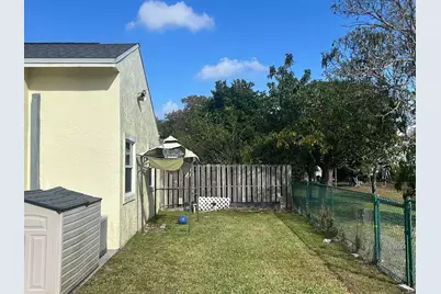 1281 SW 85th Avenue, Miramar, FL 33025 - Photo 8