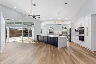 2098 SE Floresta Dr, Port Saint Lucie, FL 34984 - Photo 18