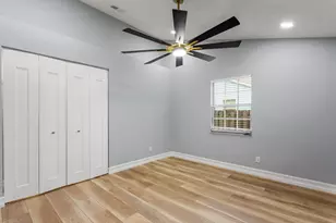 2098 SE Floresta Dr, Port Saint Lucie, FL 34984 - Photo 16