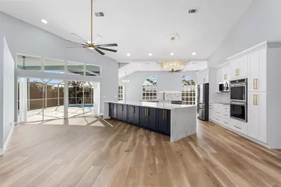 2098 SE Floresta Drive, Port Saint Lucie, FL 34984 - Photo 4