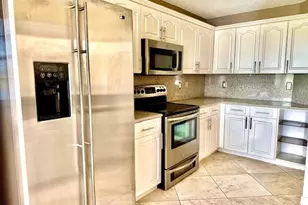 301 SW 158th Terrace, Pembroke Pines, FL 33027 - Photo 8