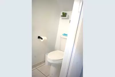 1647 W 72nd Street, Hialeah, FL 33014 - Photo 16