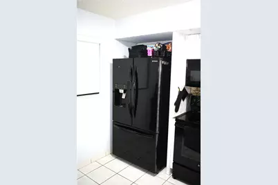 1647 W 72nd Street, Hialeah, FL 33014 - Photo 12