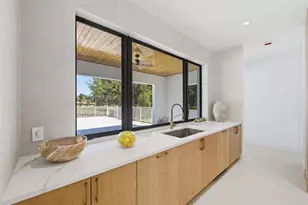 3716 Embassy Dr, West Palm Beach, FL 33401 - Photo 20