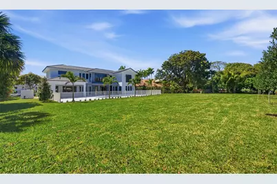 3716 Embassy Drive, West Palm Beach, FL 33401 - Photo 24