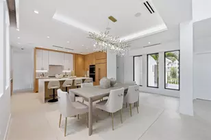 3716 Embassy Dr, West Palm Beach, FL 33401 - Photo 12