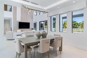 3716 Embassy Dr, West Palm Beach, FL 33401 - Photo 4