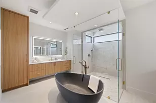 3716 Embassy Dr, West Palm Beach, FL 33401 - Photo 18