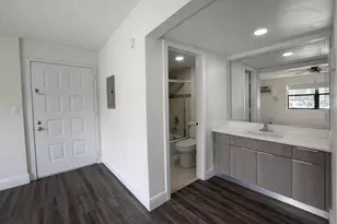 17350 NW 68th Ave, Hialeah, FL 33015 - Photo 4