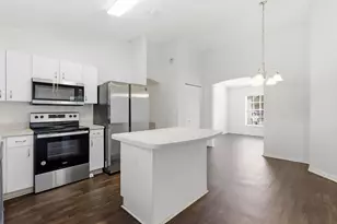 581 NW Goldcoast Ave, Port Saint Lucie, FL 34983 - Photo 10