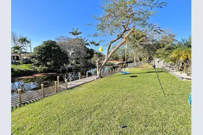 661 NW 42nd Avenue, Pompano Beach, FL 33066 - Photo 6