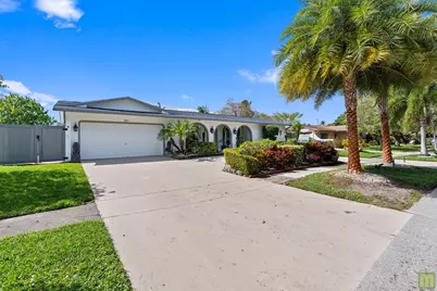 661 NW 42nd Avenue, Coconut Creek, FL 33066 - Photo 2
