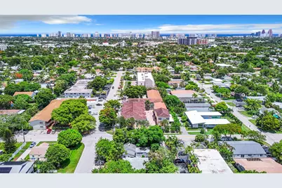 1478 NE 34th Court, Oakland Park, FL 33334 - Photo 4