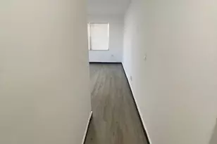 411 SE 10th St, Hallandale Beach, FL 33009 - Photo 8