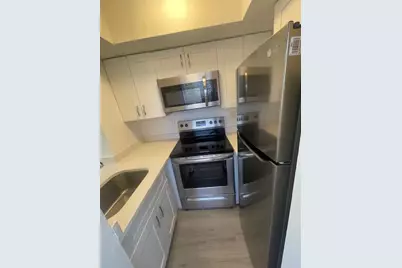 411 SE 10th Street #5, Hallandale Beach, FL 33009 - Photo 6