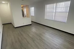 411 SE 10th St, Hallandale Beach, FL 33009 - Photo 1