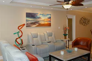 625 Oaks Dr, Pompano Beach, FL 33069 - Photo 20