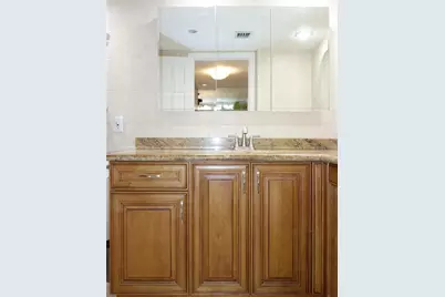 625 Oaks Drive #302, Pompano Beach, FL 33069 - Photo 10