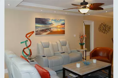625 Oaks Drive #302, Pompano Beach, FL 33069 - Photo 18