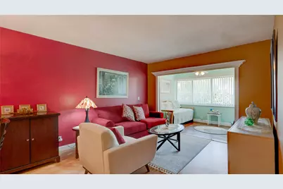 3150 Holiday Springs Boulevard #311, Margate, FL 33063 - Photo 10