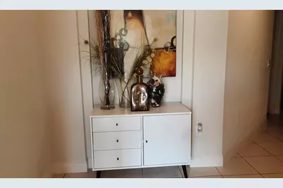 7861 E Exeter Boulevard #102, Fort Lauderdale, FL 33321 - Photo 2