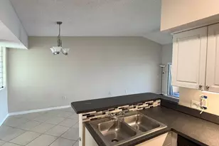 165 NW 96th Te, Pembroke Pines, FL 33024 - Photo 18