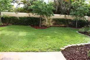 2400 NW 98th Ln, Sunrise, FL 33322 - Photo 6